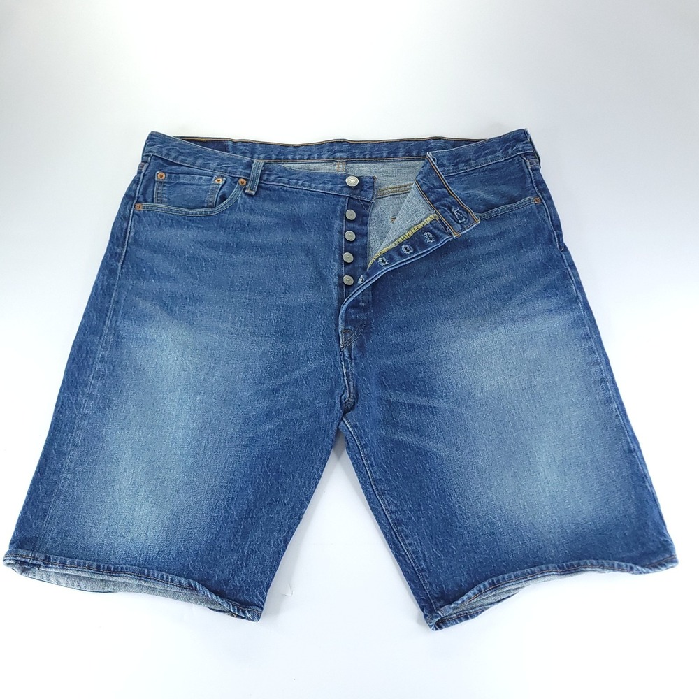 Levis 501 Mens Denim Shorts Size 42 x 11 Blue Button Fly Medium Wash Jorts Dad